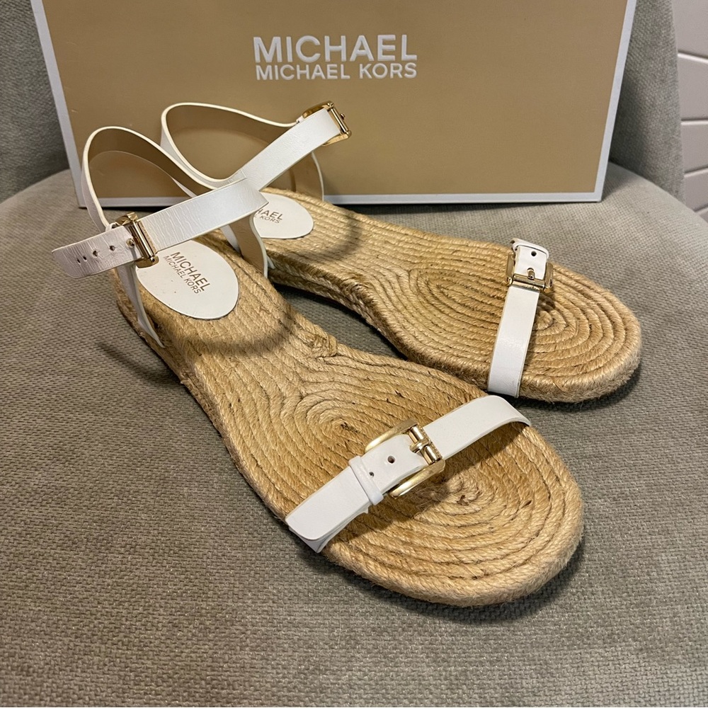 Kyla flat sandal - Picture 2 of 4